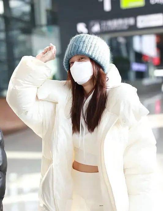 妮絨時尚前沿，探索技術(shù)與時尚融合的新領(lǐng)域最新動態(tài)