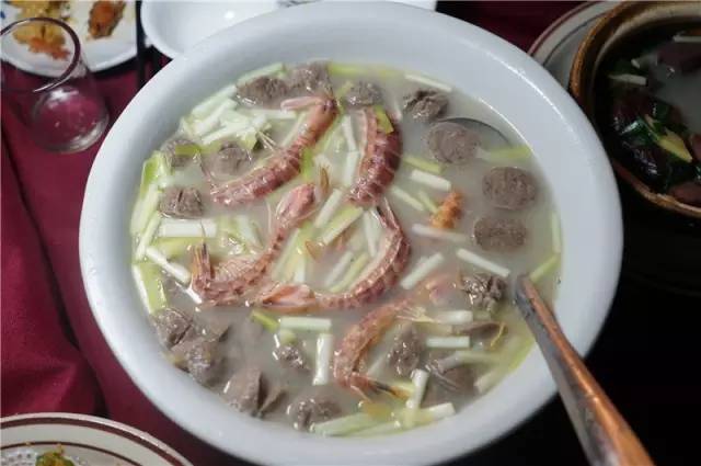 夜宵特色美食的魅力与独特之处揭秘