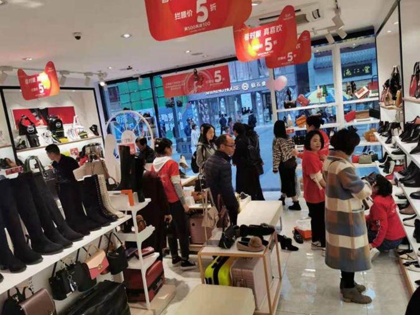疫情最新数据揭示第二波疫情挑战